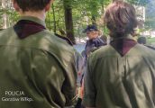 Kontrolują obozowiska i kolonie