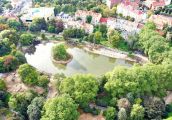 Kiedy koniec? Remontowany Park Róż na zdjęciach