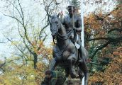 Z redakcyjnego archiwum – pomnik Piłsudskiego