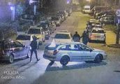 Usłyszał huk, podbiegł do auta i zabrał kluczyki