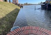 Dolne tarasy na bulwarze już pod wodą