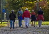 Seniorzy aktywizują mieszkańców