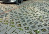 Powstanie ażurowy parking