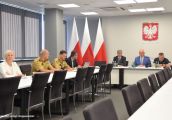 Wojewoda z samorządowcami w sprawie kryzysu na Odrze