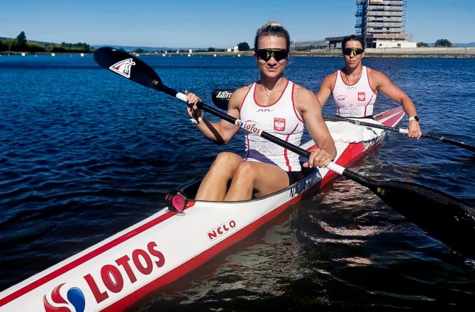 Od lewej: Karolina Naja i Anna Puławska