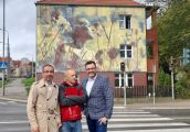 Zieleń, kwiaty, przyroda – wyjątkowy mural zdobi Gorzów.