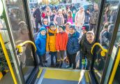 Pierwsi pasażerowie w elektrycznych autobusach