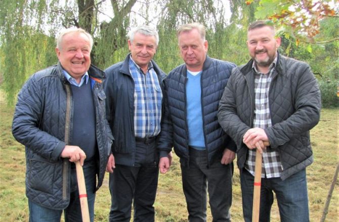 Byli prezesi Stali. Od lewej Władysław Komarnicki, Les Gondor, Jerzy Synowiec i Ireneusz M. Zmora