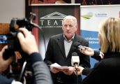 Zapieczętowane w kopertach czekają na otwarcie