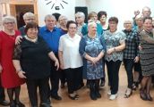 Seniorzy w karnawałowym rytmie