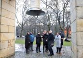 W południe zabrzmiał Dzwon Pokoju