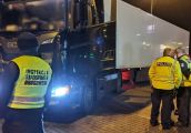 Nocą sprawdzili około 300 ciężarówek