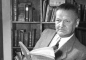 Nazwisko świadka? Broniewski. Imię? Władysław