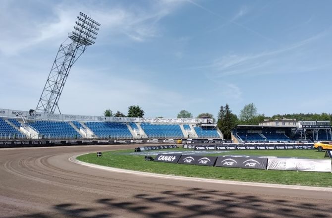 Stadion w Krośnie w dniu meczu