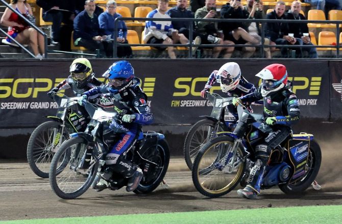 SGP-2 w Pradze. Od lewej: Bartłomiej Kowalski, Gustav Grahn, Mathias Pollestad i Anders Rowe
