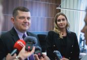 Pomoże w relacjach z urzędnikami