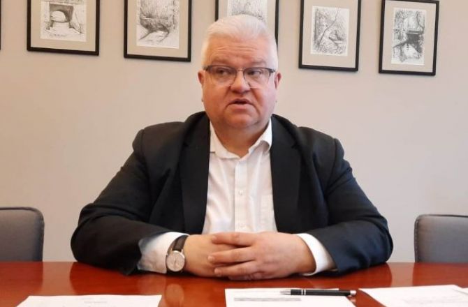 Dyrektor Sławomir Szenwald