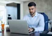 Jak rozwinąć firmę jednoosobową? Porady dla przedsiębiorców