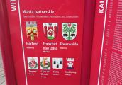O przyjaźni przypominają już chyba tylko takie informacje