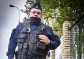 Policjant na urlopie w pościgu za agresywnym złodziejem