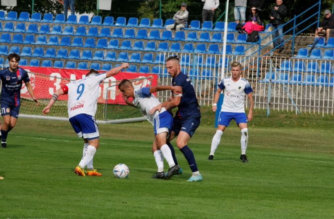 Pierwsza porażka Warty na własnym stadionie