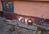 A znicze się palą cały czas