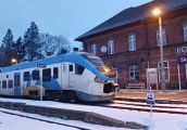 I tak sobie stoją te pociągi, bo po co mają jeździć