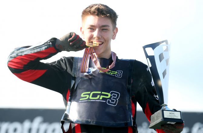 Aktualny mistrz świata w klasie 250 cc Rasmus Karlsson dzisiaj zadebiutuje w barwach Stali Gorzów