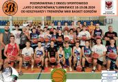 Młodzi koszykarze pozdrawiają naszych Czytelników