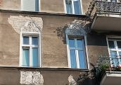 Coś ładnego wylazło spod tynku