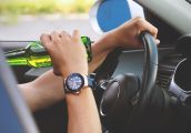 Będą blokady alkoholowe? 92 tysiące pijanych kierowców!