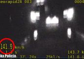 Ponad 140 km/h i wyprzedzanie na skrzyżowaniu