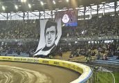 Opamiętajcie się! Więcej szacunku dla zmarłych