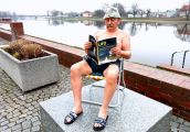 Rzeźba Janusza na razie nie powróci na bulwar