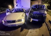 Uciekał przed patrolem, rozbił kilka aut