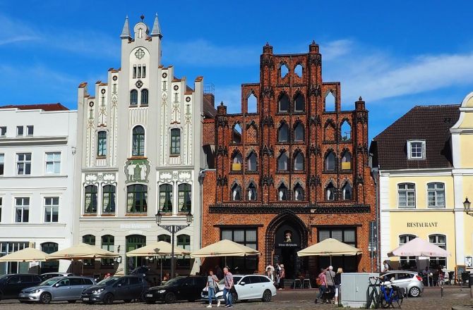 Stary Szwed, Nosferatu i czerwona cegła