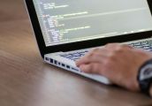 Szukasz najlepszego programu do wagi samochodowej? Zwróć uwagę na te cechy