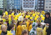 Gorzowski Stary Rynek rozświetlił się żółtym kolorem