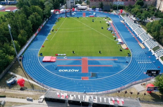 Oświetlenie stadionu lekkoatletycznego