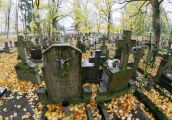 Jesienna odsłona zabytkowej nekropolii - GALERIA