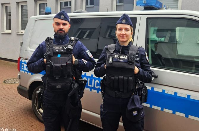 Policjanci pomogli poparzonej dziewczynce