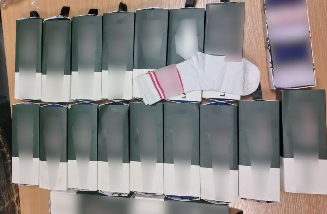 Znaleźli i zabezpieczyli podrabiają odzież