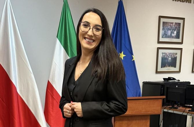 Kozak: Kobiecość to nie dekoracja