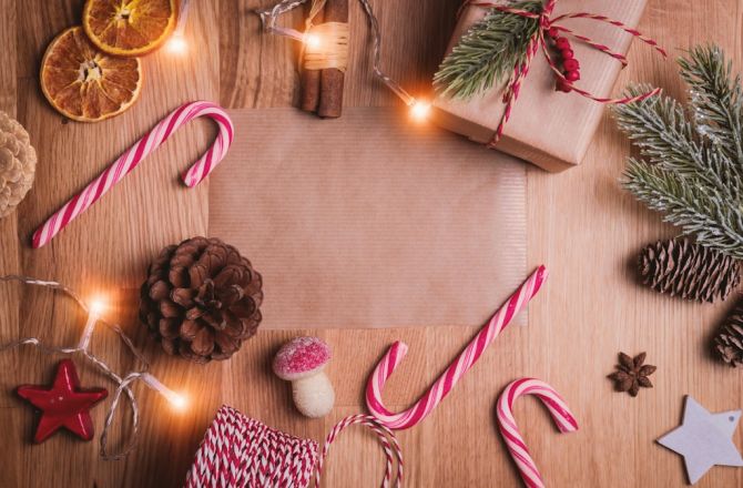 Odkryj Białe Ozdoby na Choinkę, Które Pasują do Każdego Wnętrza