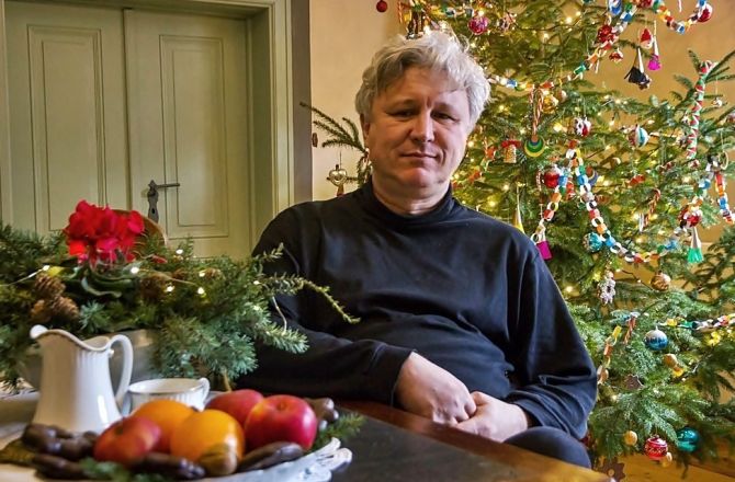 Ludzie w życiu potrzebują czegoś więcej niż tylko chleba