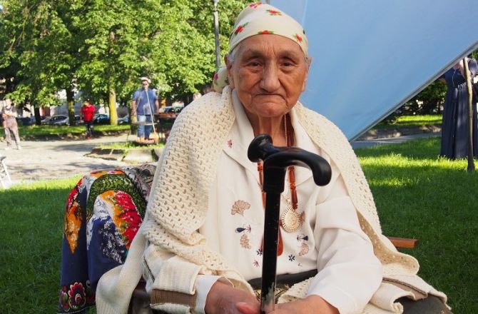 Stale widziała pociągi jadące do Auschwitz