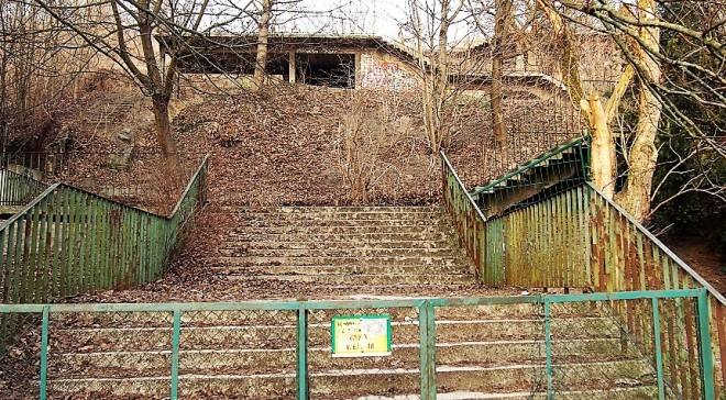 O woreczkach plastikowych i Schodach Donikąd