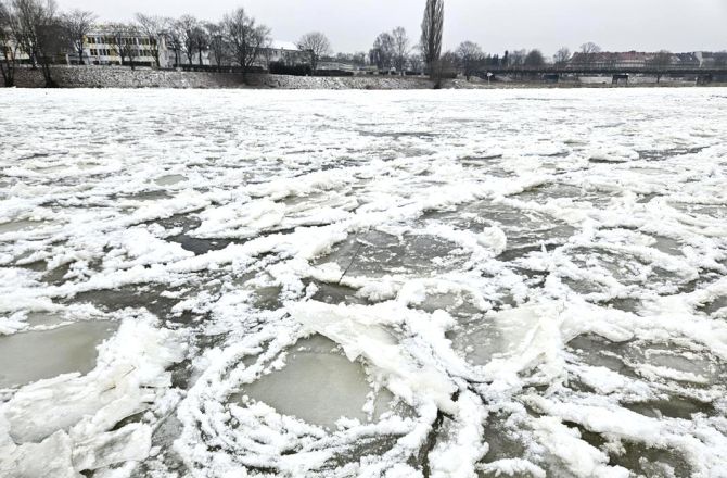 Warta obecnie przyciąga wzrok, ale uważajmy - GALERIA