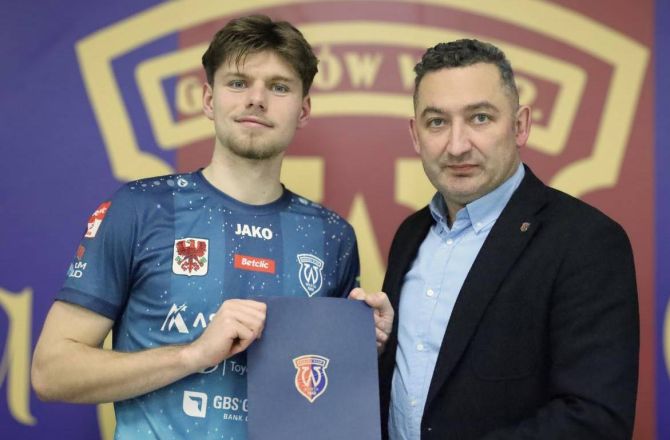 Jeremi Osuchzasila barwy Warty Gorzów, z czego bardzo zadowolony jest prezes Zbigniew Pakuła