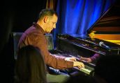Gorzowski pianista podbija Londyn i wydaje kolejną płytę